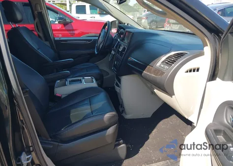 2013 Chrysler Town & Country Touring из США, поврежденный, VIN 2C4RC1BG2DR747867